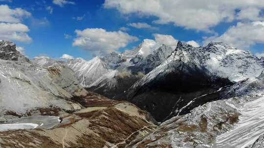 四川甘孜航拍稻城亚丁三神山雪山风光