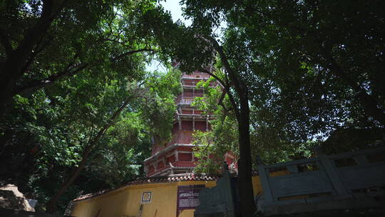 武汉洪山区宝通禅寺皇家寺院