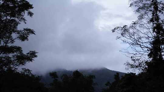 2023广东茂名高州大山蓝天白云延时