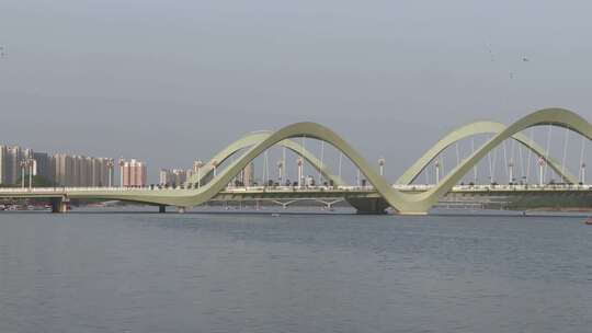 新育阳桥桥梁河流横摇视频素材模板下载