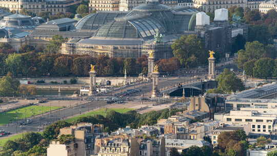 法国巴黎，延时-亚历山大三世桥白天在巴黎
