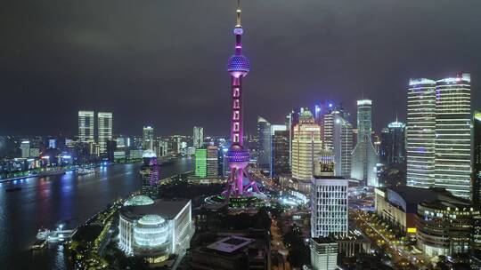 上海黄浦江景与陆家嘴金融区建筑风光夜景