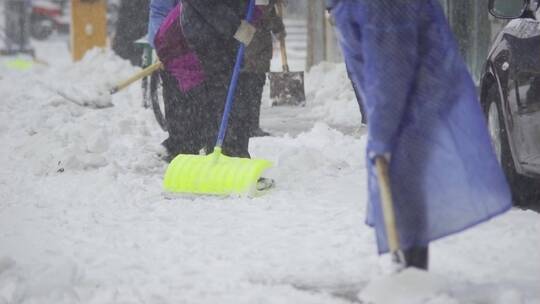 清除积雪