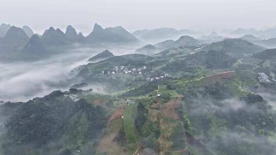 桂林山水云雾