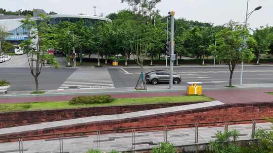 汽车宣传片 路跑 城市道路