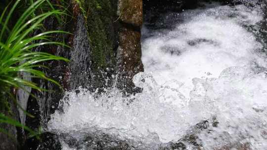 河边流水河流河水小溪山泉泉水流体液体水流