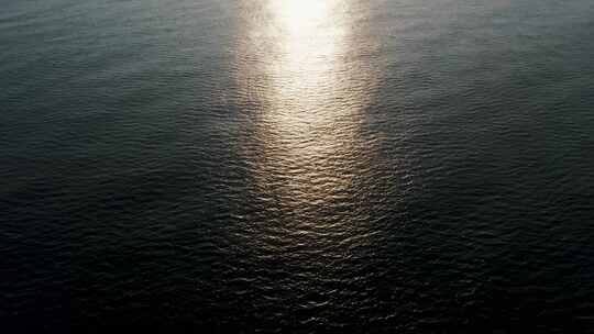 危地马拉圣罗莎蒙特里科海滩黄昏时分阳光明