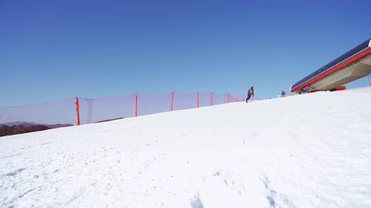 实拍滑雪运动