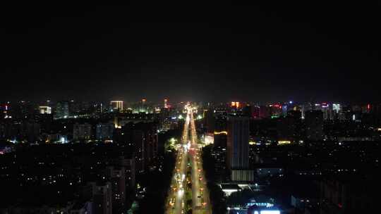 城市大道夜景交通车辆行驶航拍