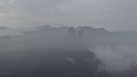 浙江衢州江郎山云雾缭绕航拍大景