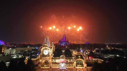 上海迪士尼乐园灯光秀烟花秀