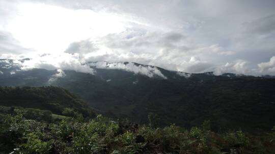 山区乡村乡镇依山傍水自然风景