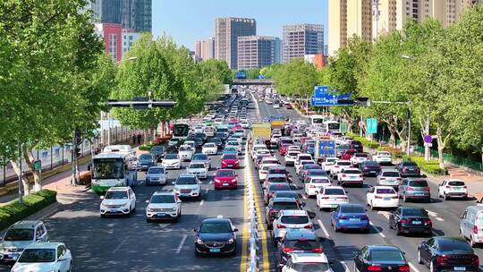 道路拥堵车流