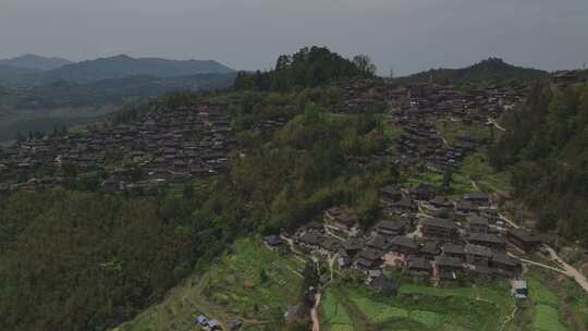 贵州黔东南从江县岜沙苗寨航拍乡村建筑风光