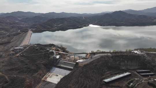 湖 航拍 山间 美景 自然 风景