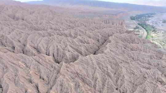 新疆独库公路唐古拉风暴天山神秘大峡谷