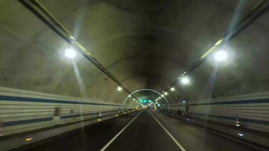 广西汕昆高速隧道