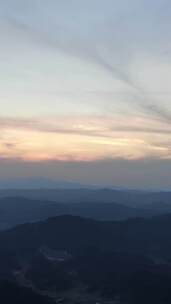 竖版航拍山川日落晚霞夕阳自然风光