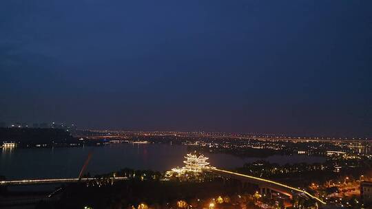 绍兴迪荡湖公园亭台楼阁建筑夜景,航拍公园