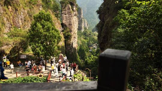 温州雁荡山里的风景奇观