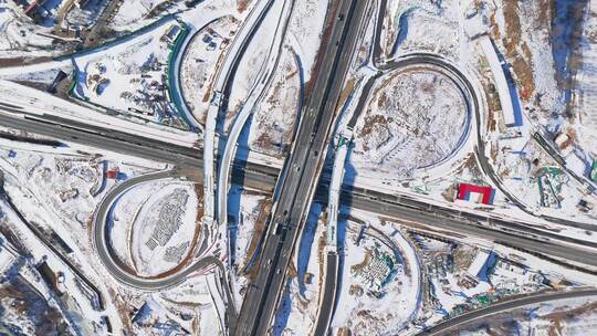 航拍冬季雪后城市立交桥城市风景视频素材