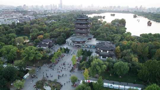 山东济南大明湖超然楼晚霞夜景游船俯拍航拍