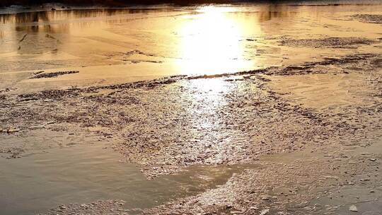 航拍高邮湖结冰