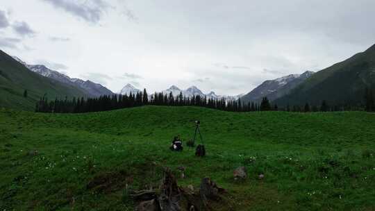 夏塔景区木札特峰昭苏伊犁雪山林场