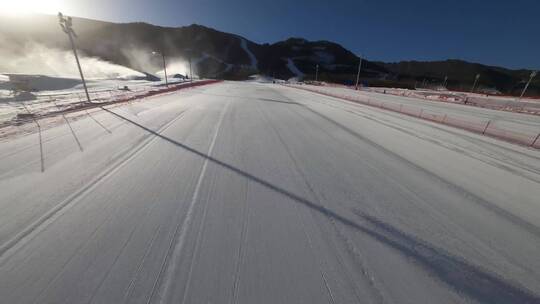 鳌山滑雪场高山滑雪空景航拍3