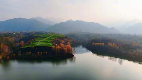 秦岭东沟水库秋冬季