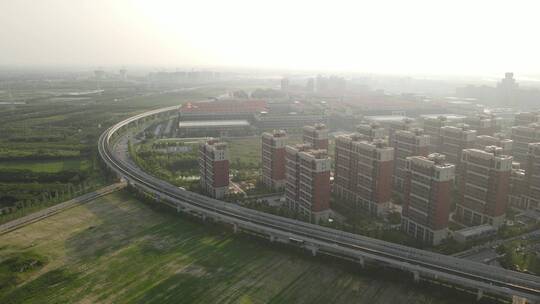 西安中国西部科技创新港地铁行驶