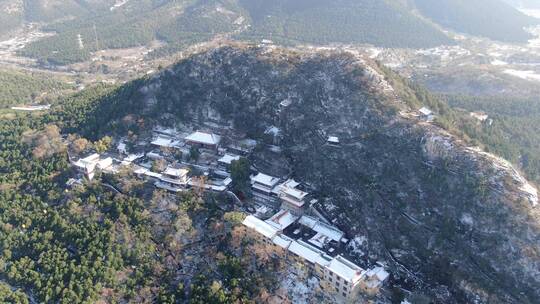 航拍山东济南千佛山4A景区雪景视频素材模板下载