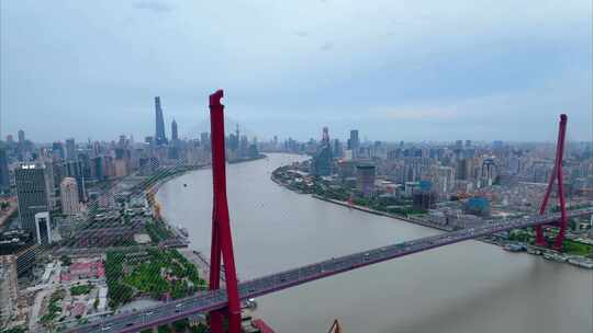上海市浦东新区杨浦大桥城市车流船只船舶夜视频素材模板下载