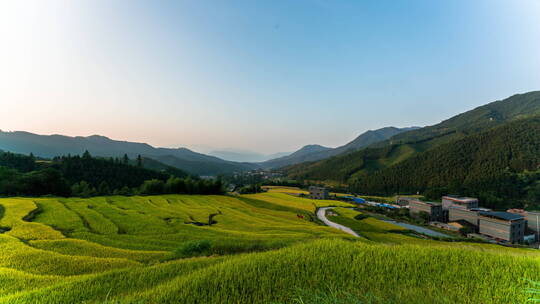 广东黑山梯田日出光影