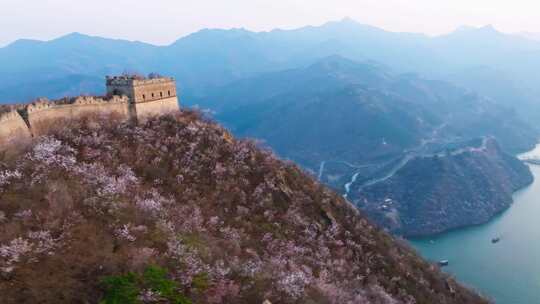 北京黄花城水长城春天