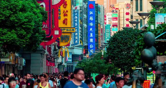 上海南京路步行街人流