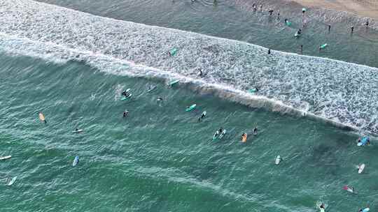 海上冲浪运动航拍视频素材模板下载