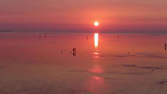 海上日出