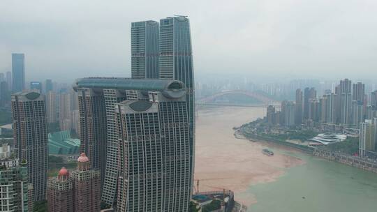 4k航拍阴雨天的重庆主城区视频素材模板下载