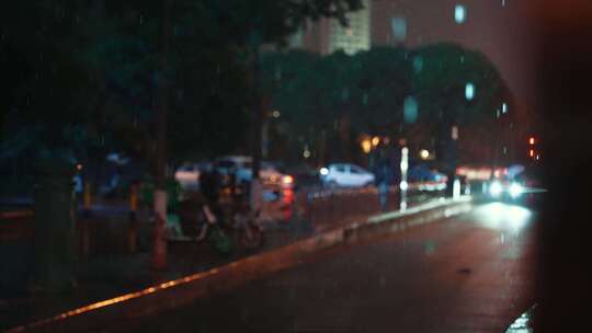 台州雨夜街景