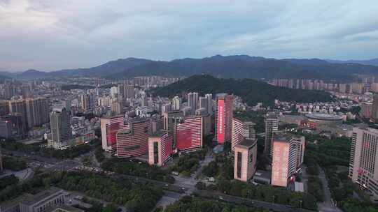 福建龙岩城市夜幕降临晚霞夜景灯光航拍