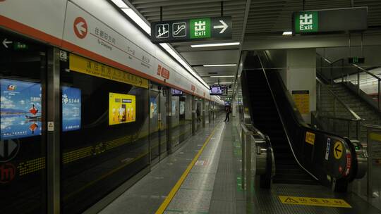 杭州地铁，人流视频素材模板下载