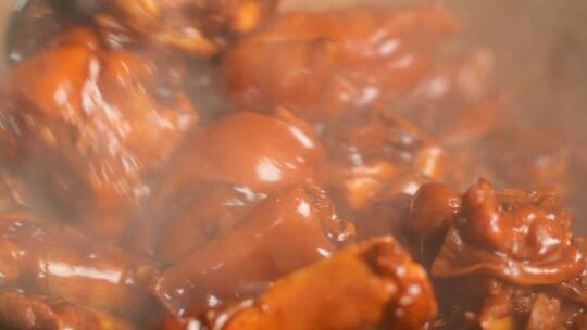 美味的中华美食红烧猪蹄制作慢动作视频素材模板下载