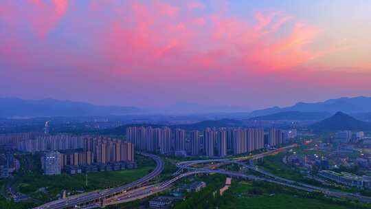 航拍杭州麦岭沙立交桥日转夜延时