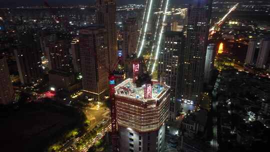 2023年11月份最新海南中心大厦夜晚工程进度视频素材模板下载