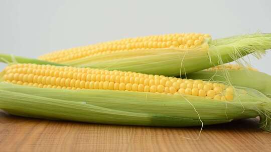 新鲜玉米甜玉米蔬菜农业粮食营养食材视频素材模板下载