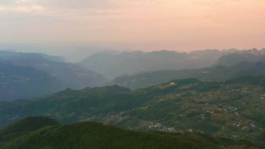 4k航拍山村晚霞