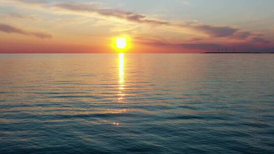 查干湖湖面落日夕阳余晖视频素材模板下载