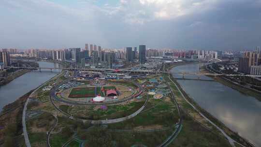 长沙湘江浏阳河火车夕阳城市街道鸭嘴公园