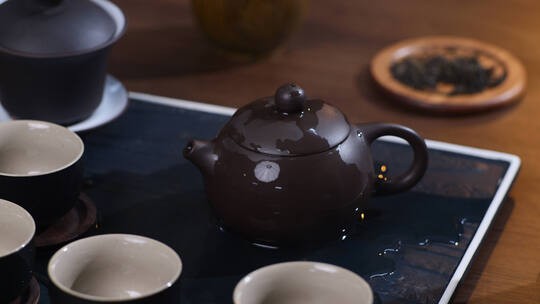 冲茶倒茶滴落中式茶具茶道文化